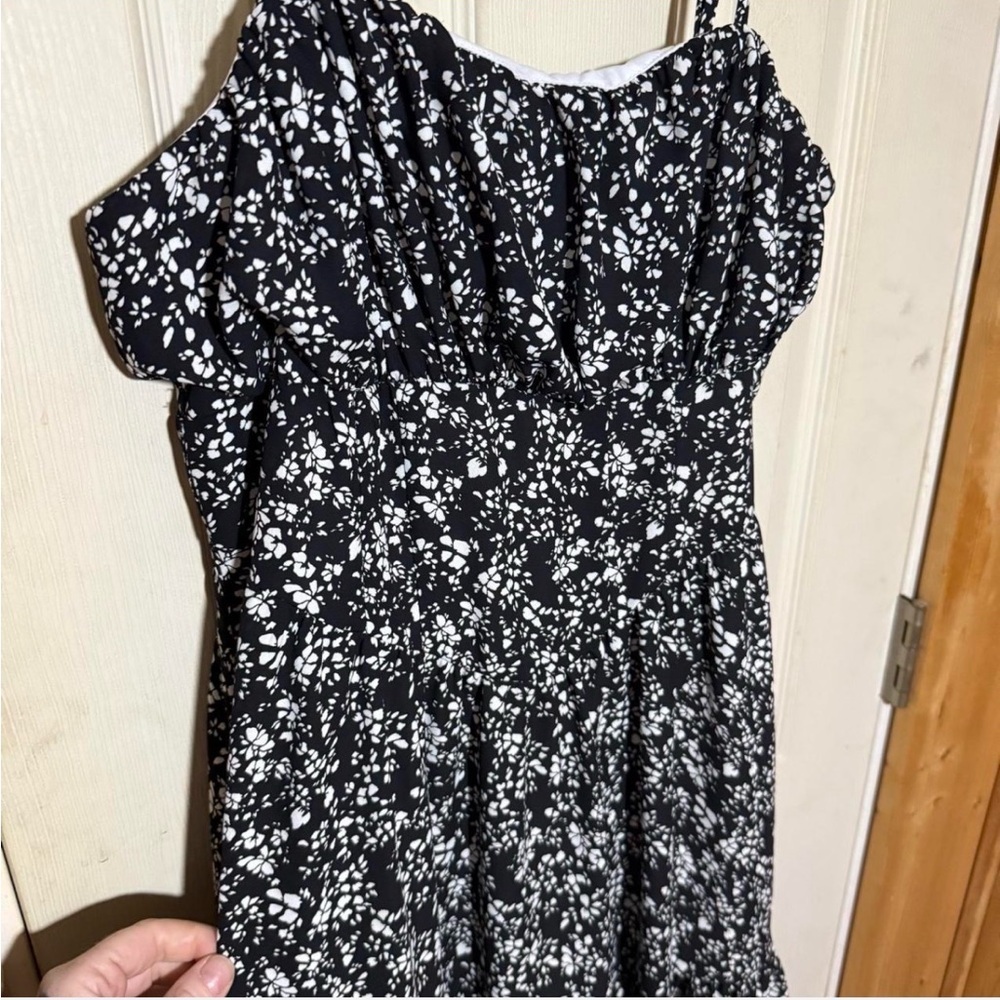This is a Pamela X NA-KD ditsy floral black and white milkmaid summer dress - Picture 2 of 6